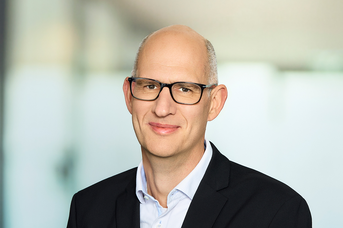 Porträtfoto von Nikolaus Keuth