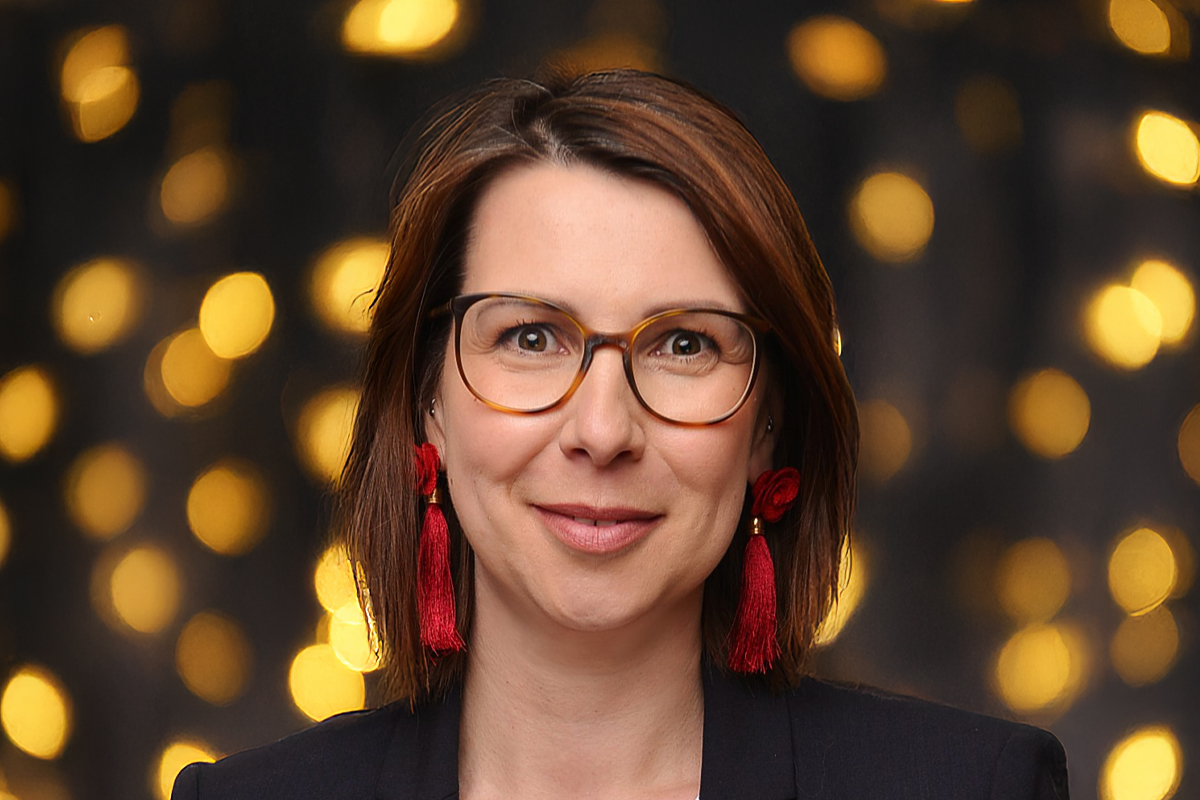 Porträtfoto von Nacy Adam