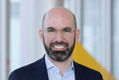 Porträtfoto von TIm Ellsiepen
