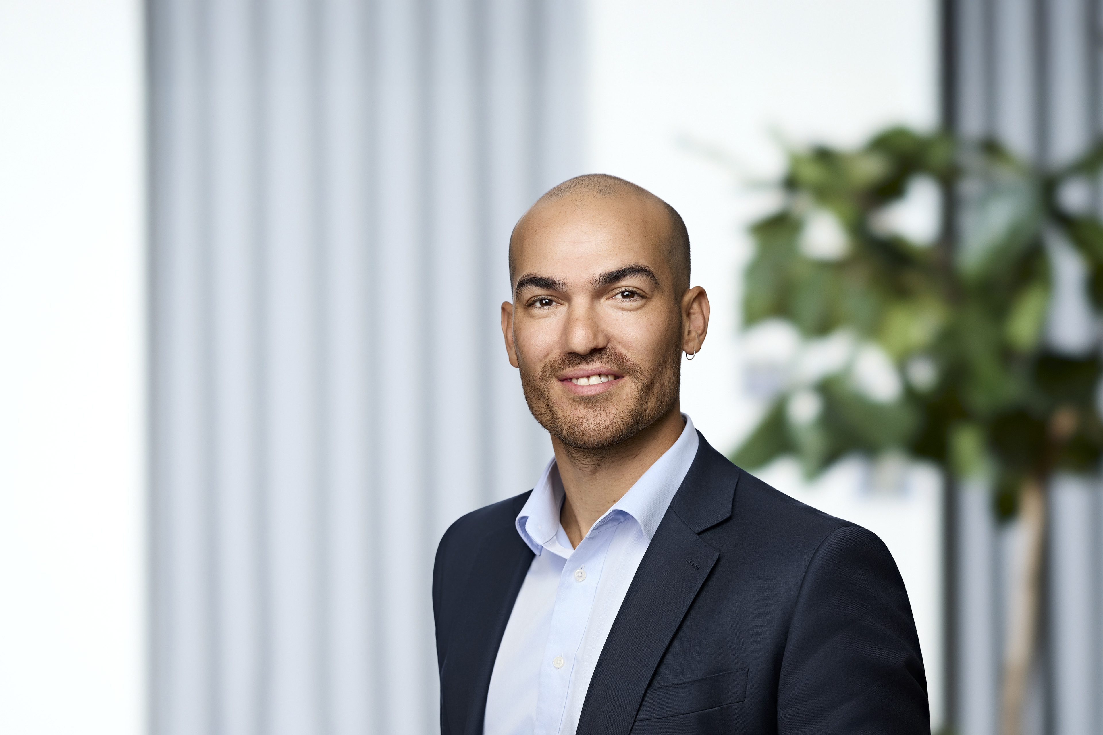 Photographic portrait of Tobias Nag