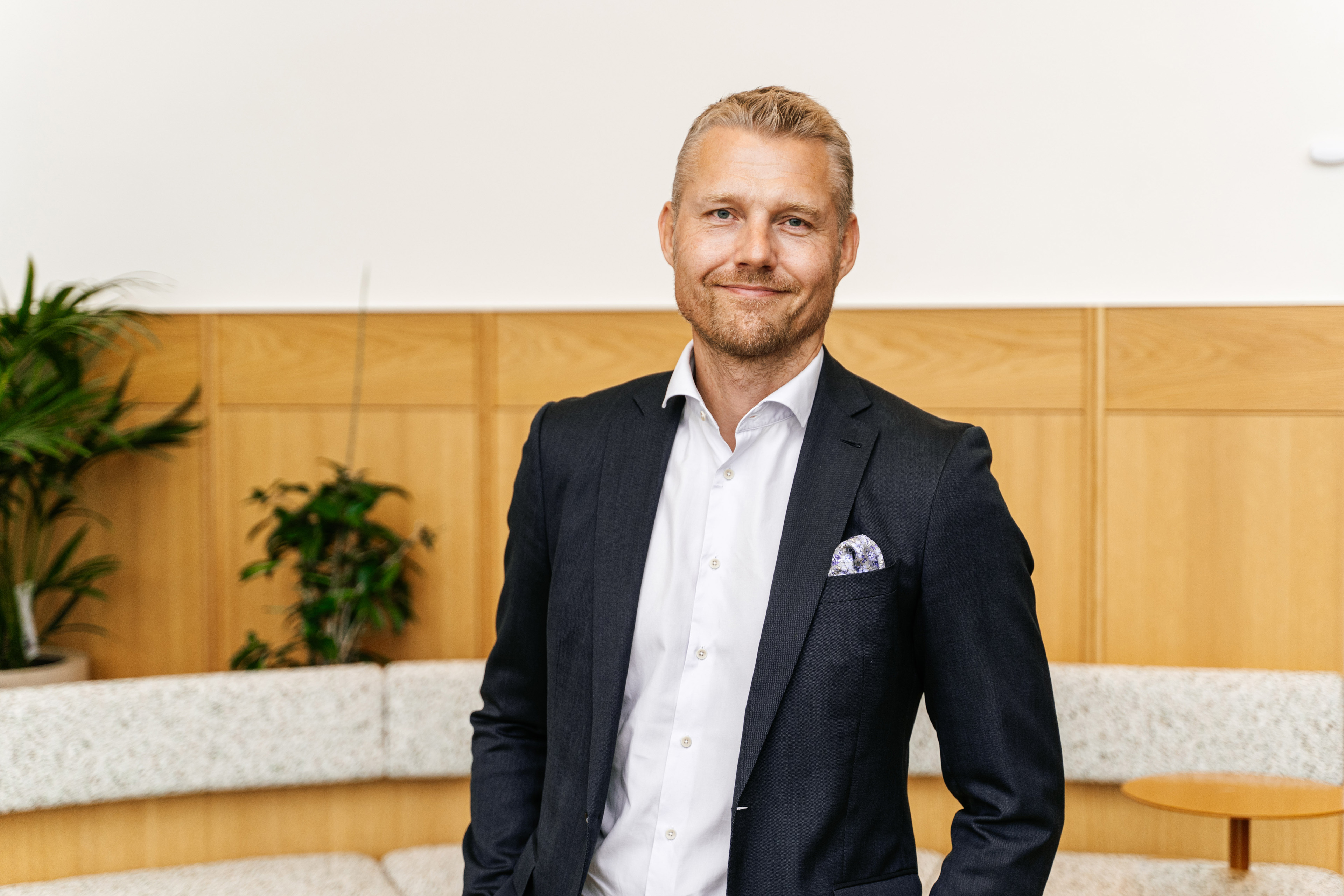 Photographic portrait of Lasse Laurio