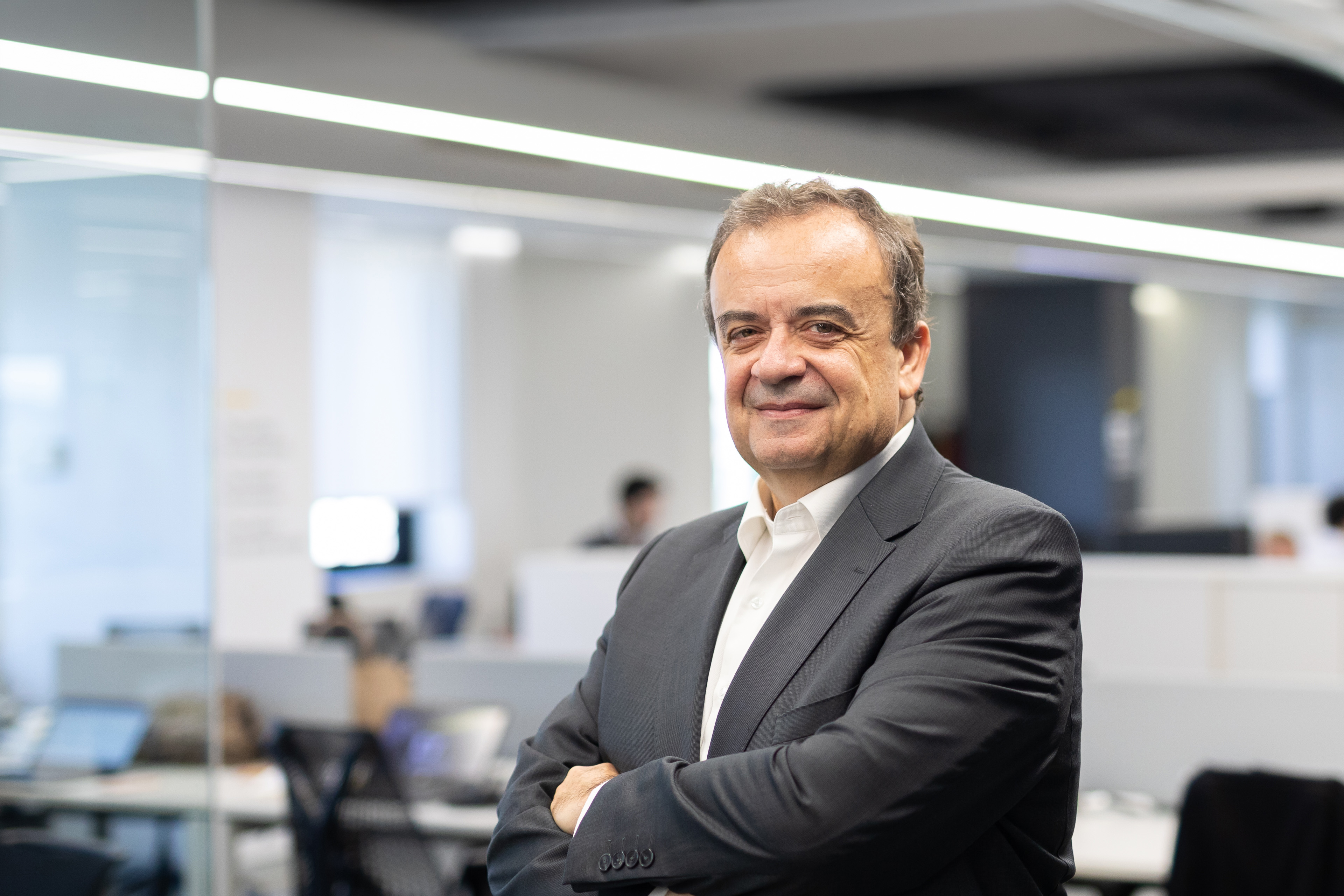 Photographic portrait of Paulo Madruga
