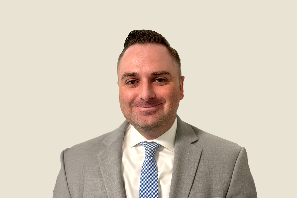 Photographic potrait of David Hinds