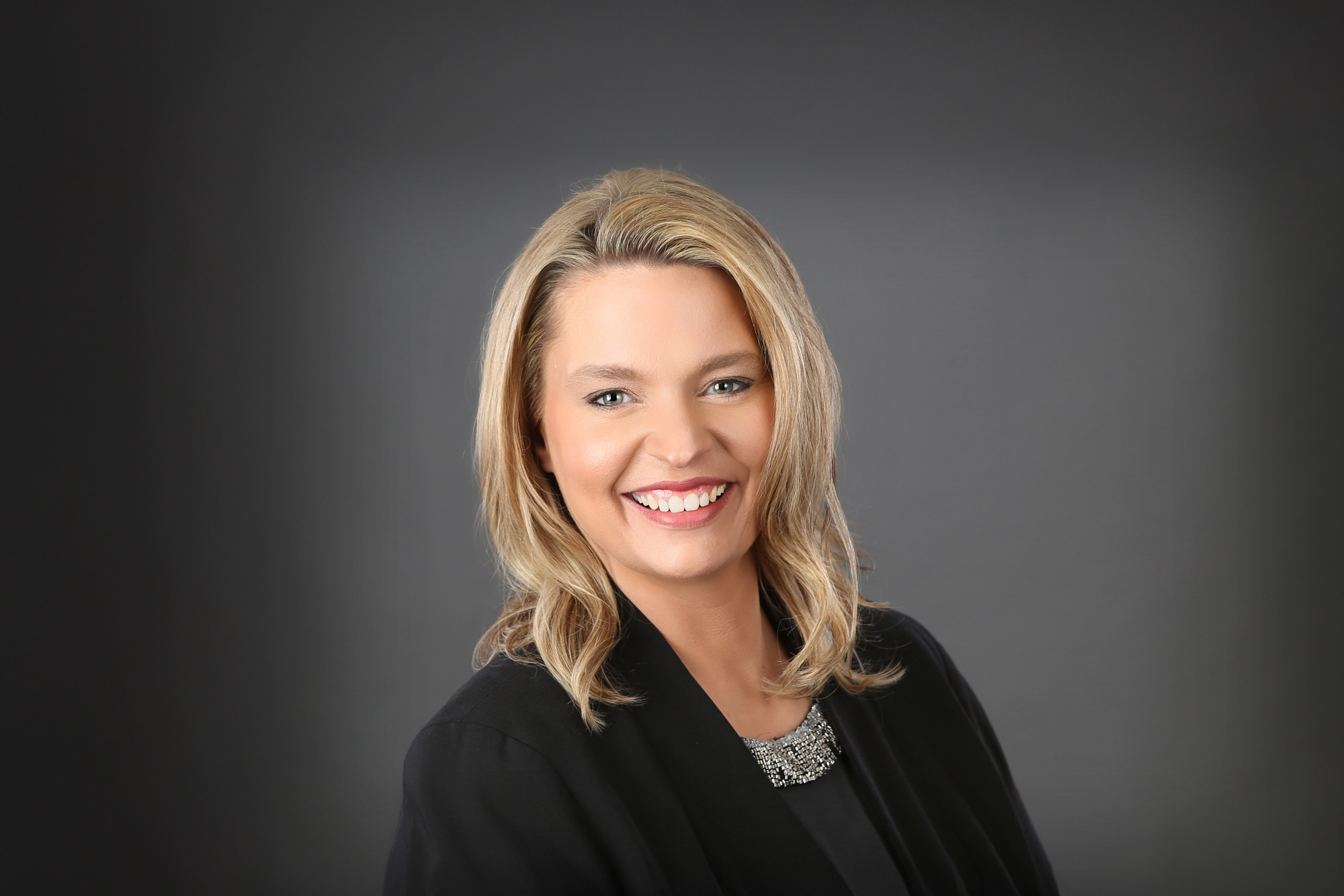 A photographic portrait of Diana Kutz