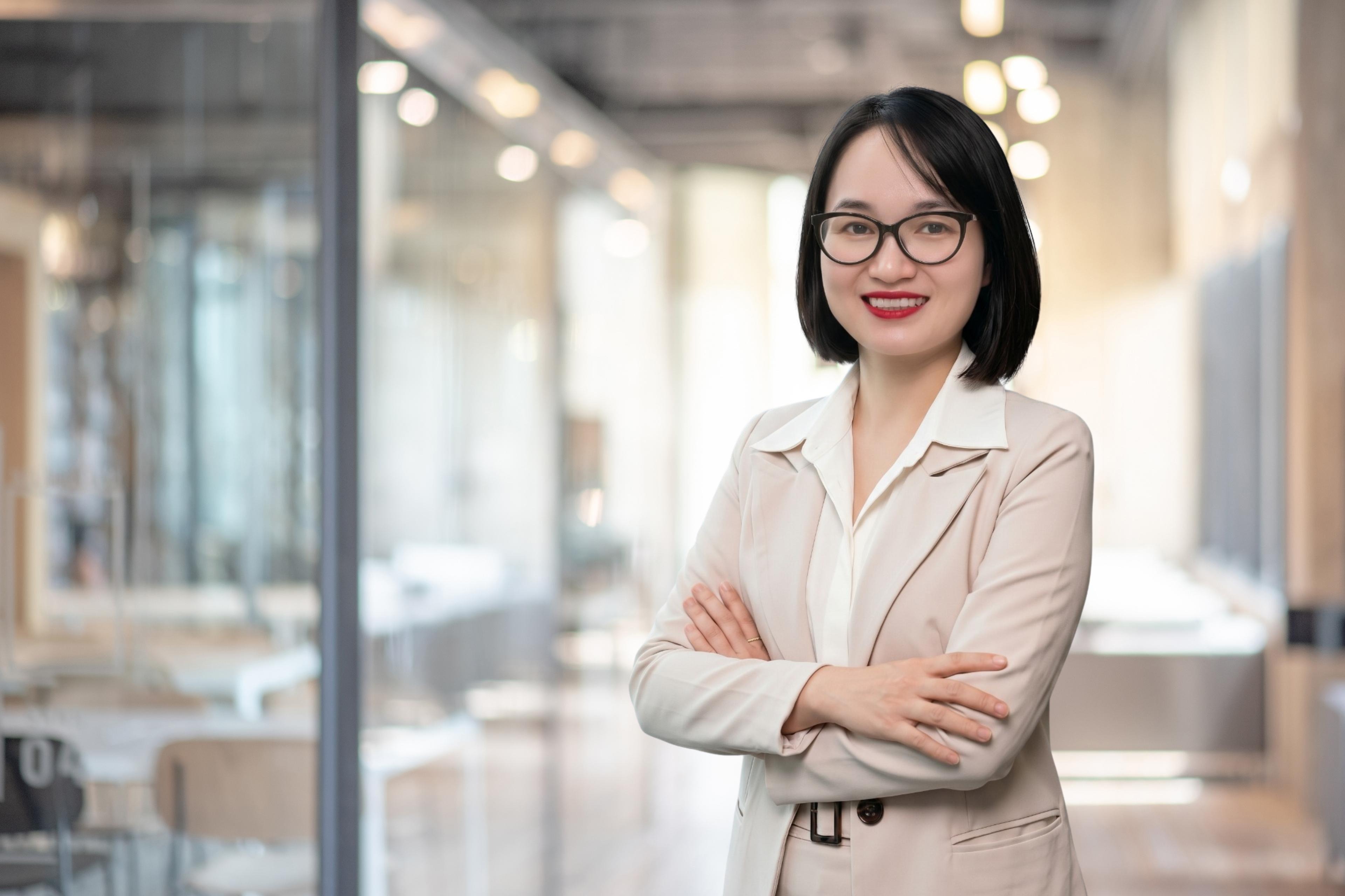 Photographic portrait of Lan Trieu
