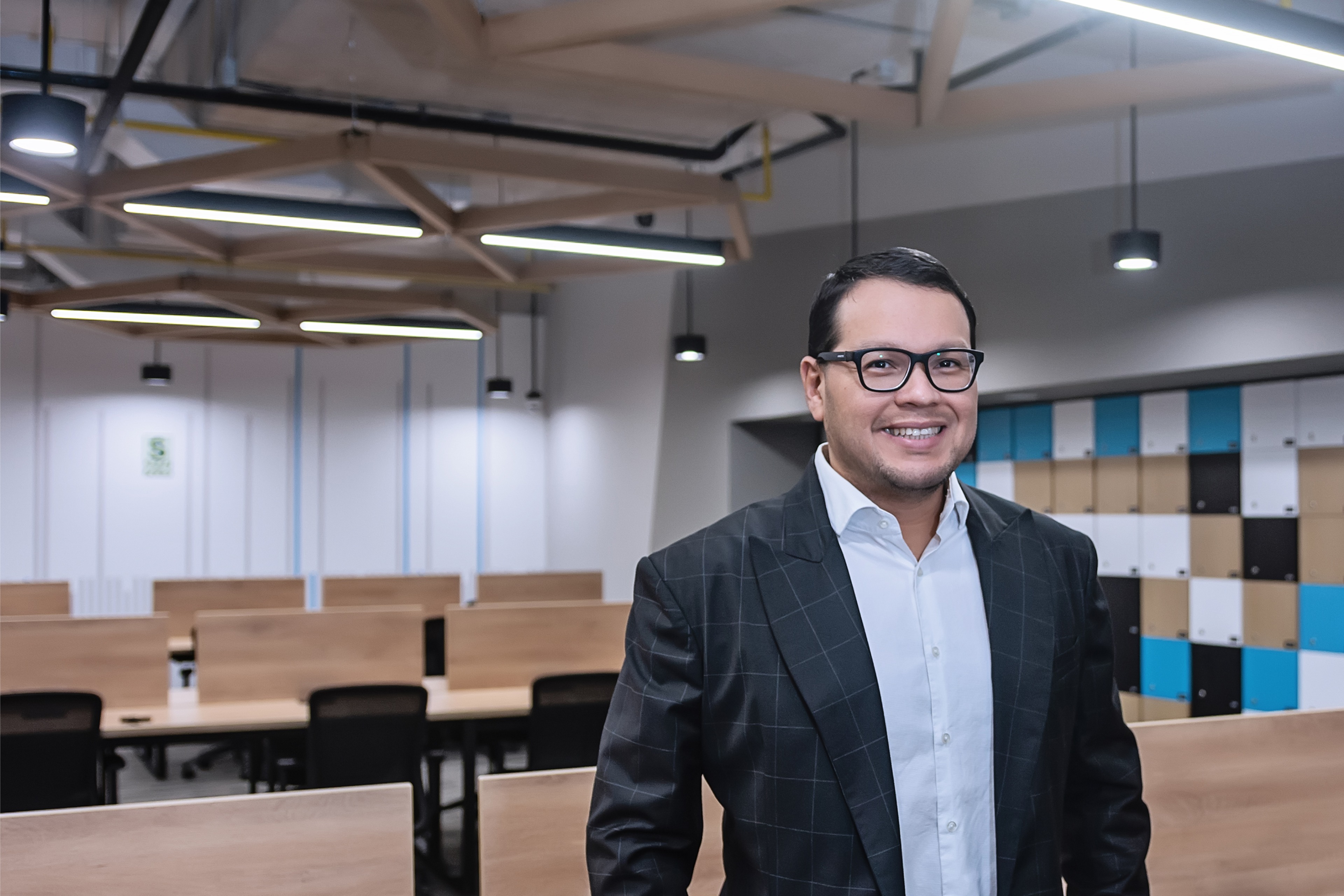 Retrato fotografico de Iván Frías