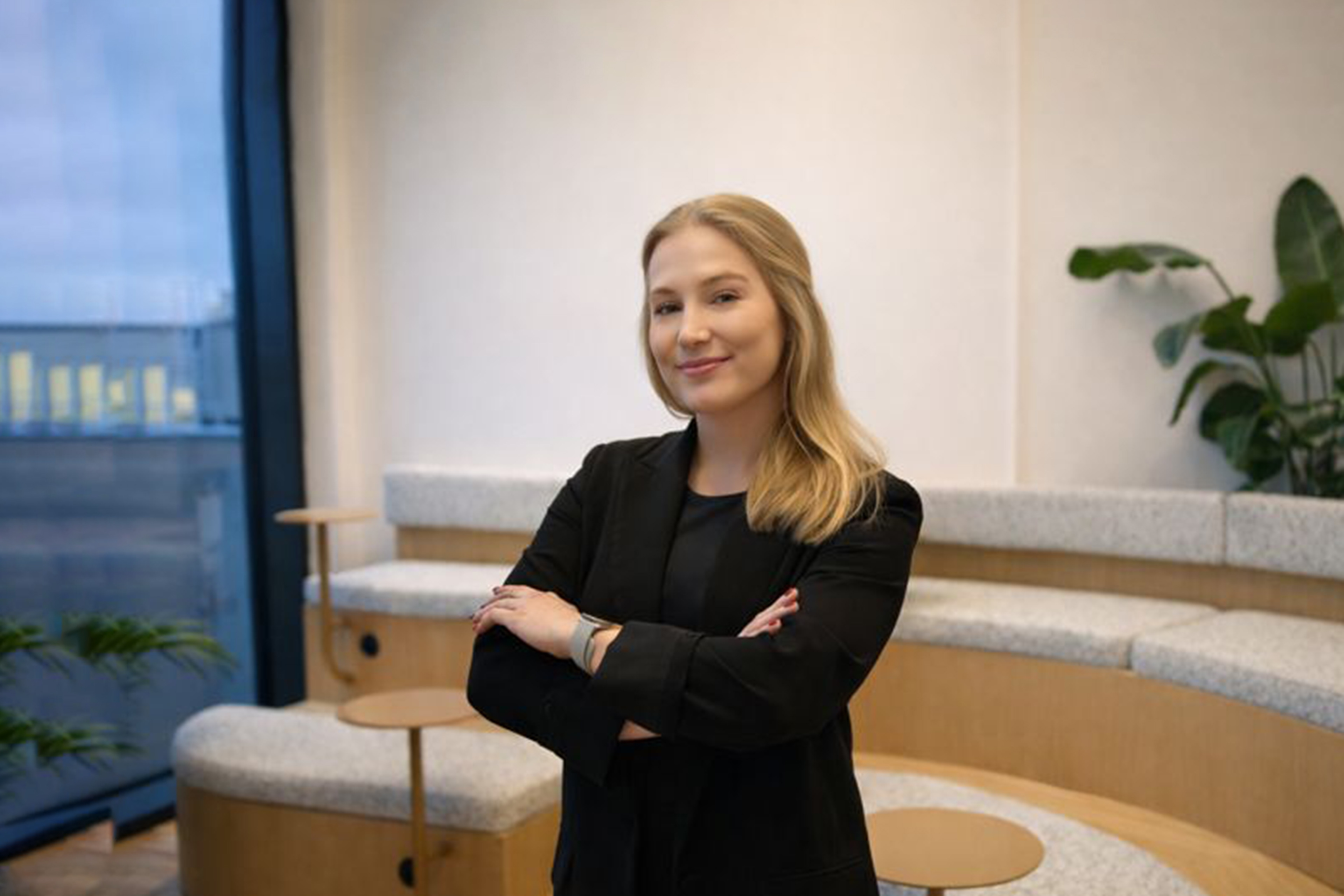 Kuvassa Emmi Lähteenmäki