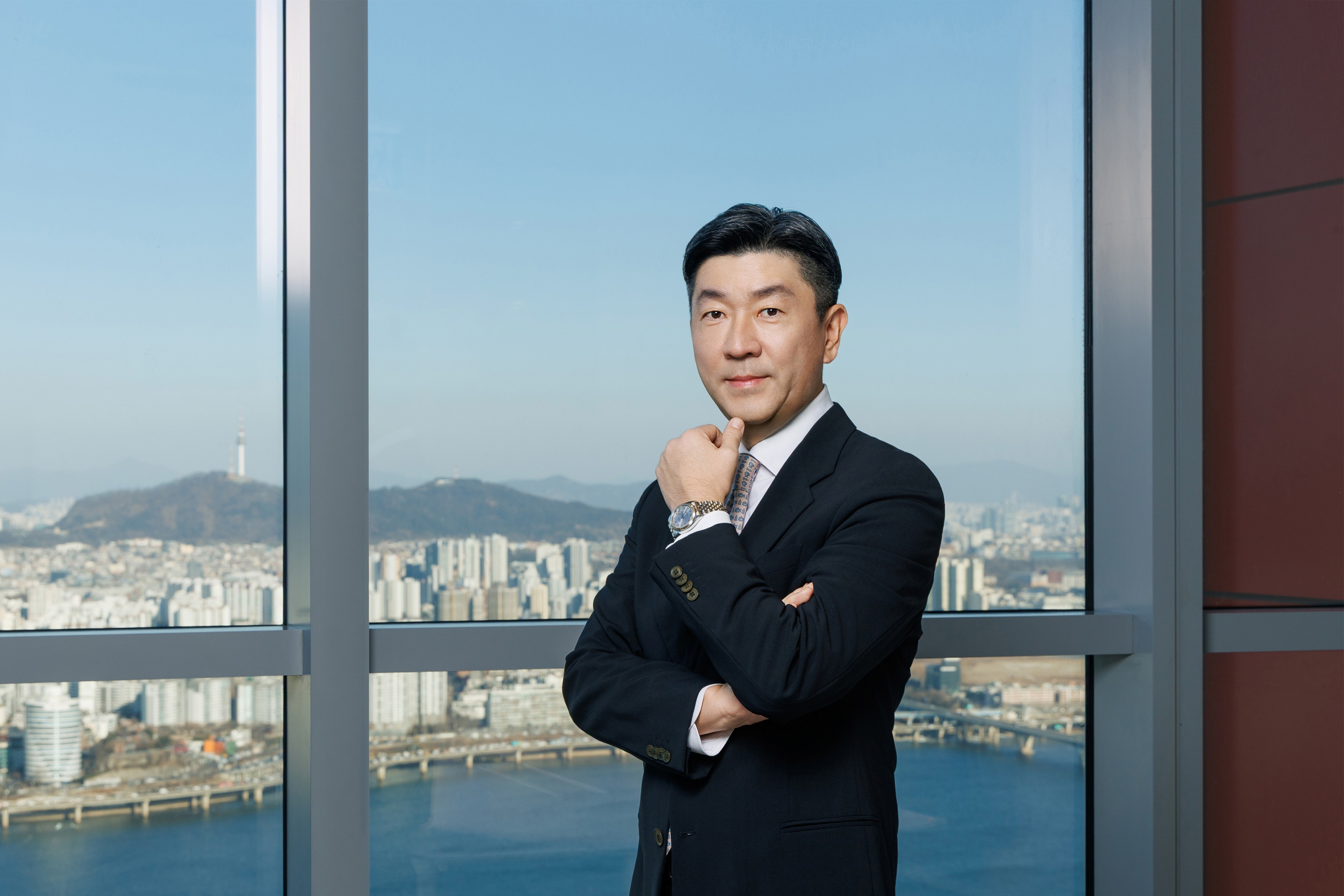 Photographic portrait of Sungjoon Lim