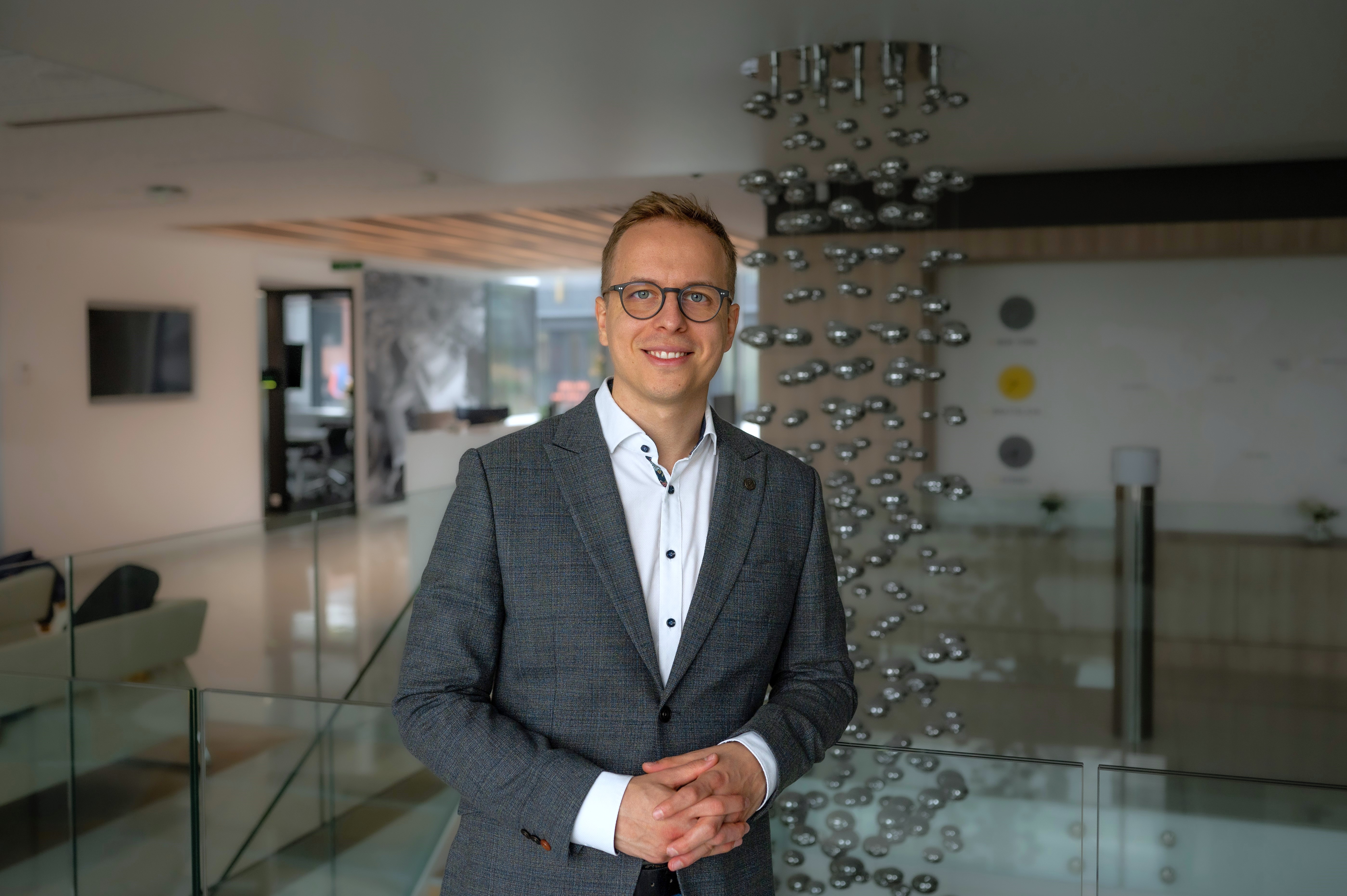 Photographic portrait of Peter Hujer