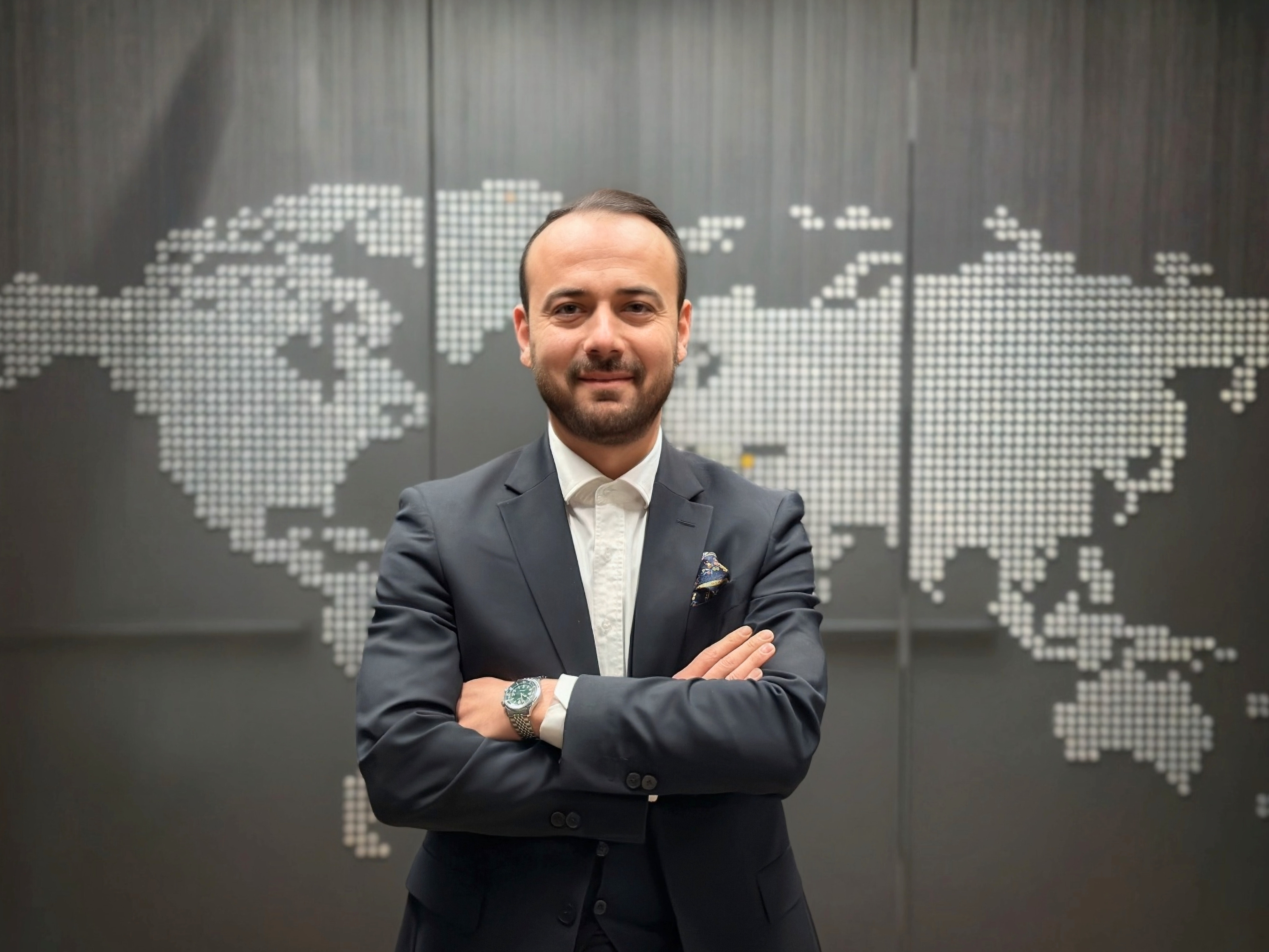 Tunç Tütüncüoğlu'nun fotoğrafik portresi