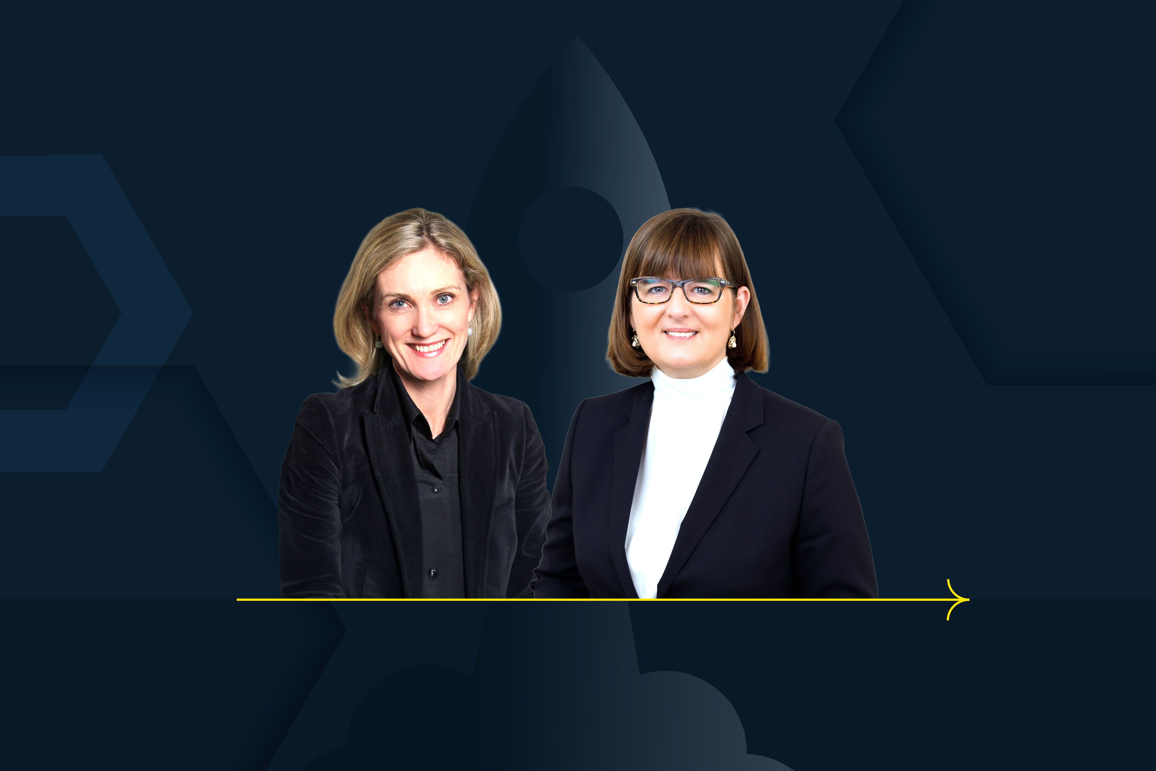 Zwei Frauen vor dunklem Hintergrund