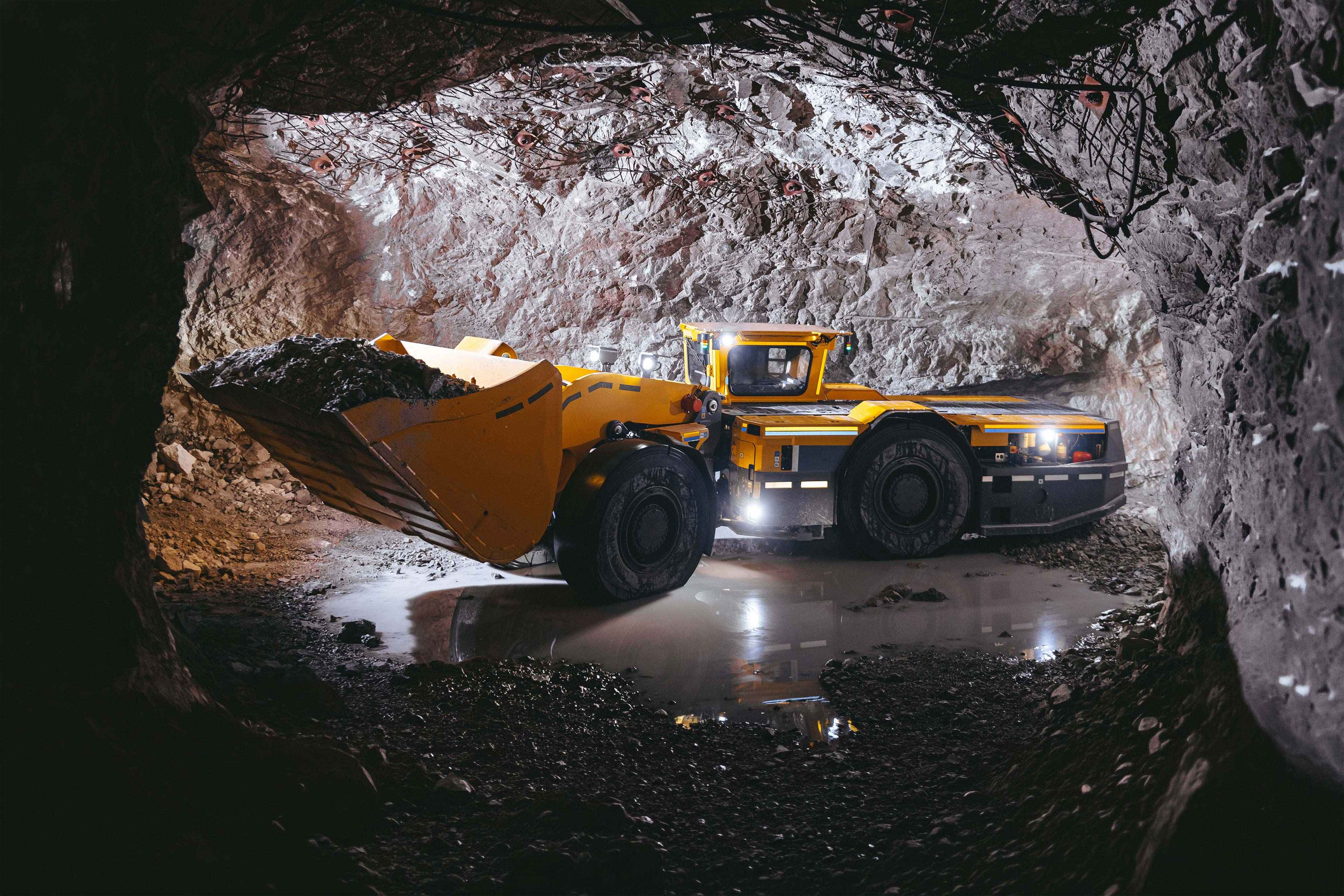 Bucket-Wheel Excavator in mines