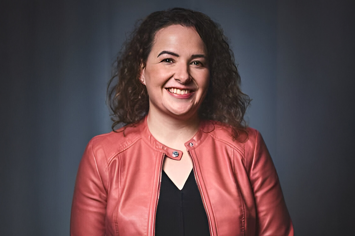 Laura Hardacre Alison Hardacre - EY Entrepreneurial Winning Women™ Asia-Pacific Class ...