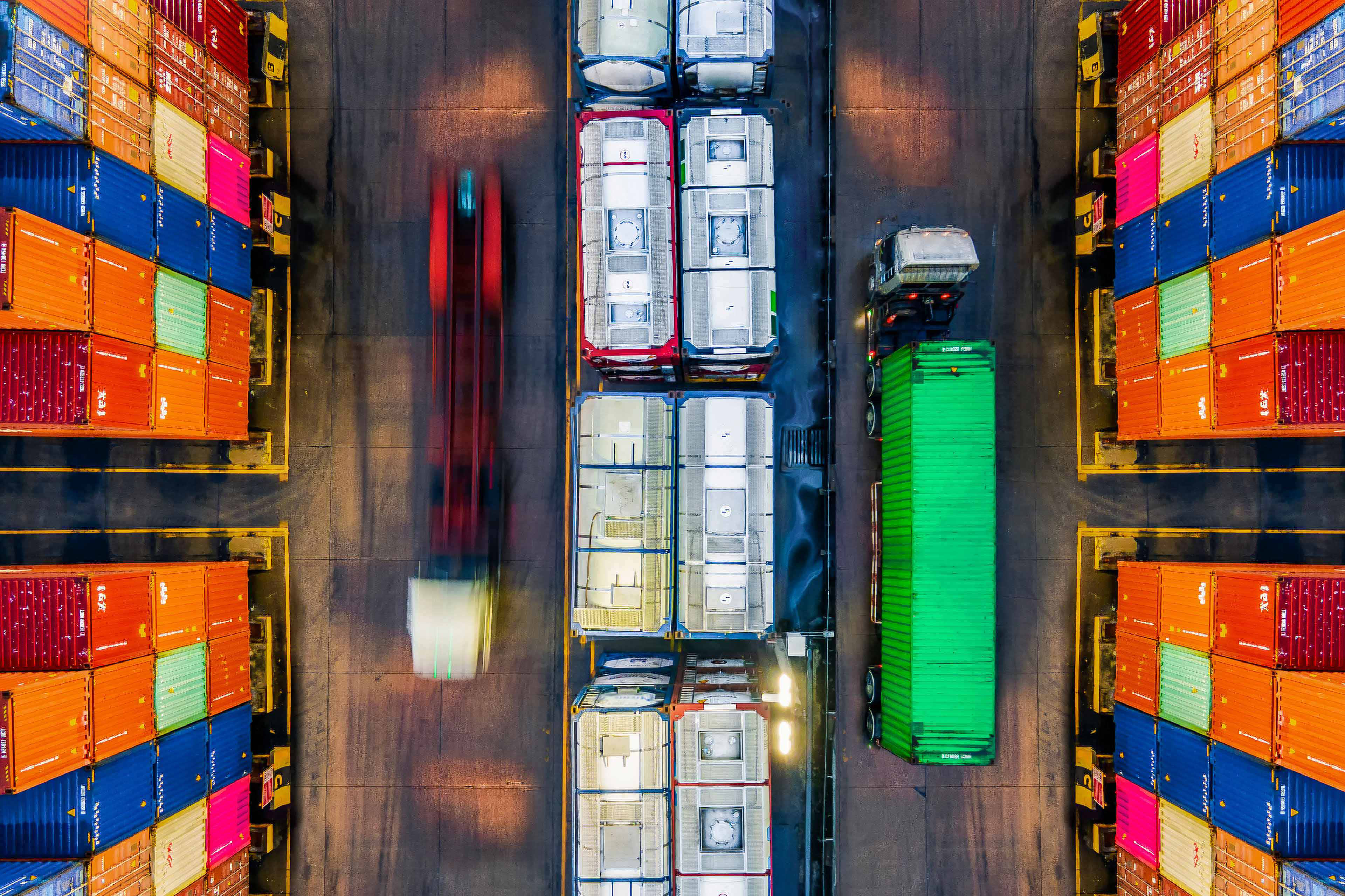 How companies are embracing autonomous warehouses