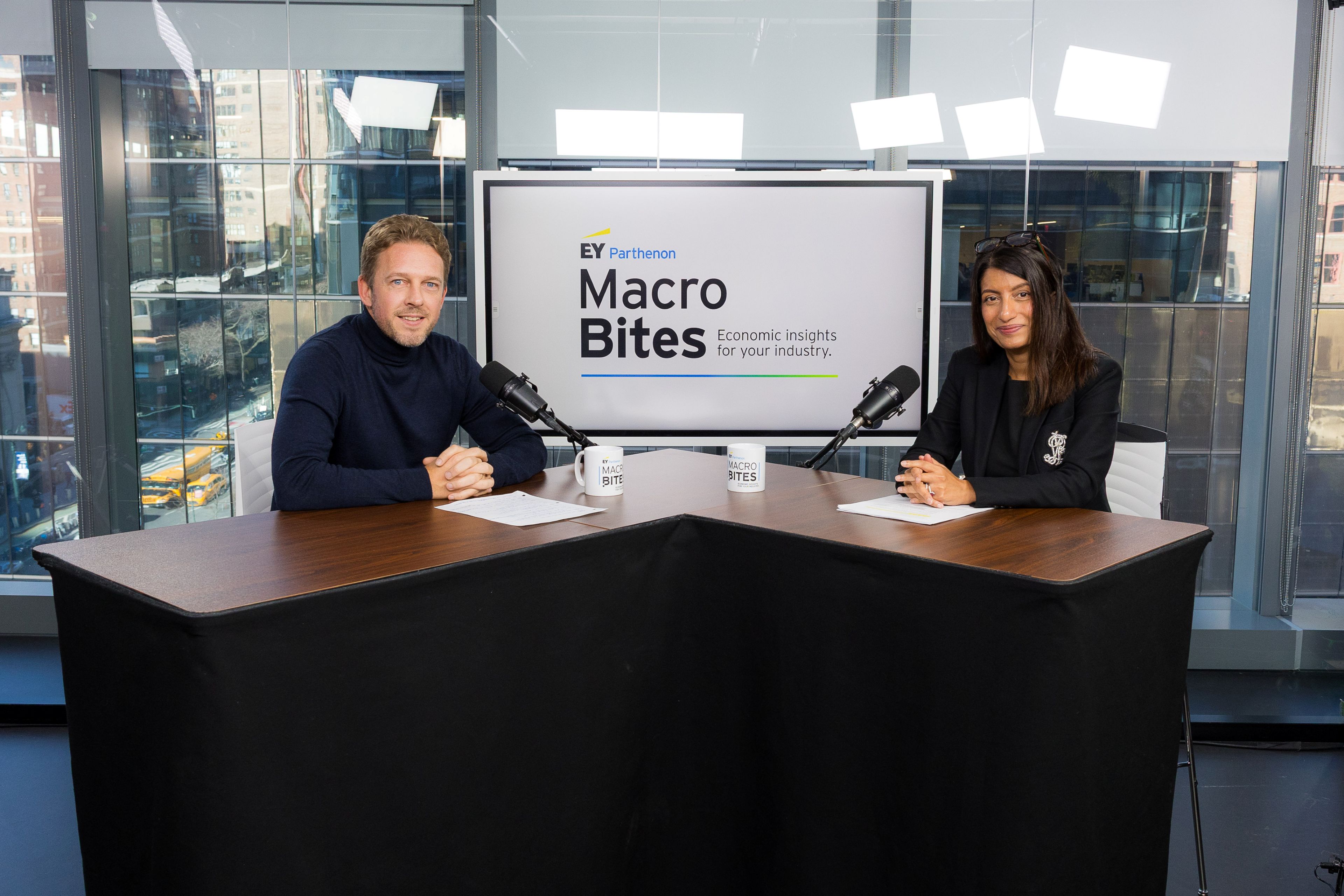 Macro bites - Economic insights for your Industry. Greg Daco and Mallory Caldwell