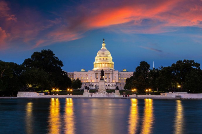 The United States Capitol building at night