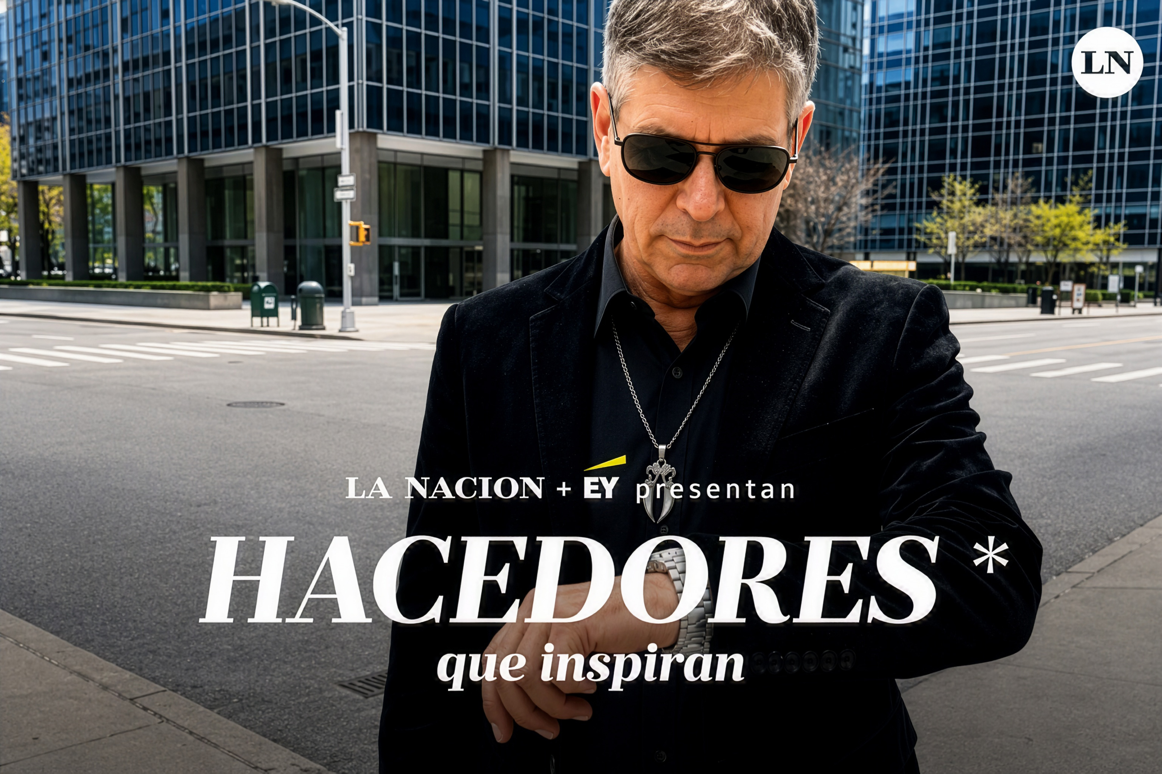 Perfil de Federico Lauria bajo una luz roja
