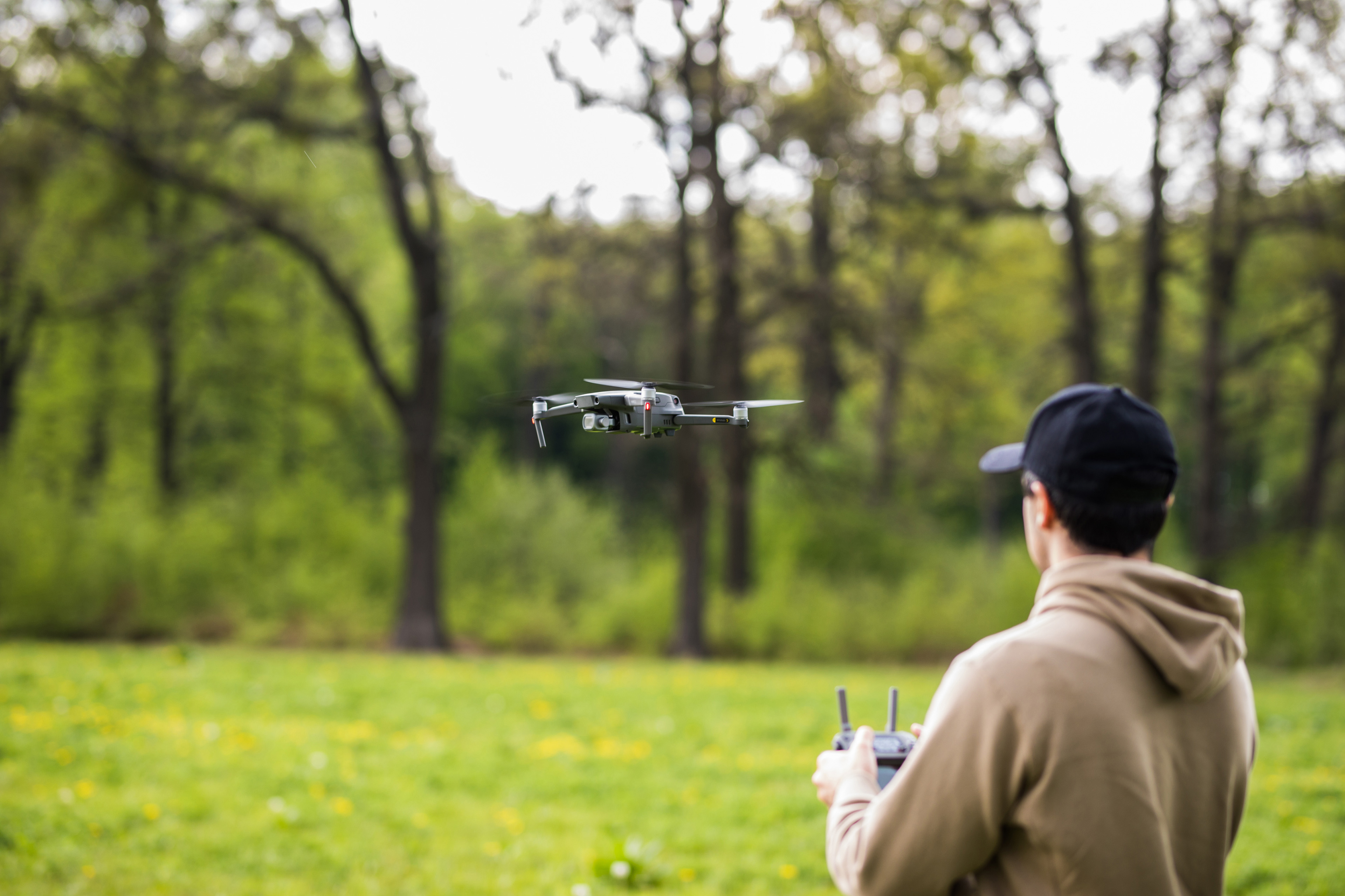 ドローンの競争軸は“性能”から“運航”へ － 実証の時代を終わらせる運用インフラ戦略