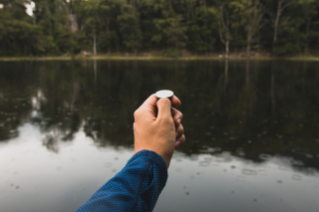 EY Future Consumer Index Consumatorii invata sa traiasca cu mai putin