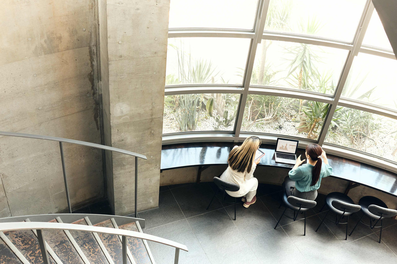 EYストラテジー・アンド・コンサルティング、経済産業省「中堅・中小成長投資補助事業」での支援が評価され表彰